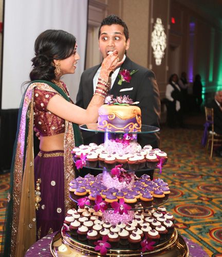 Wedding Cake Cutting